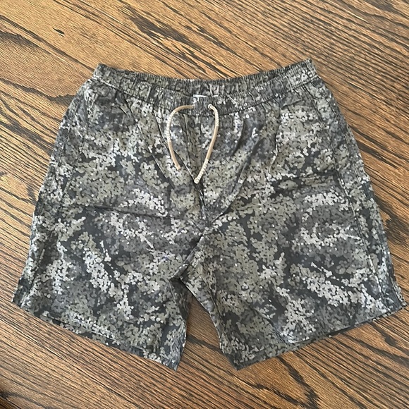 DOLCE & GABBANA Boys Swim Trunks Size 6 - Picture 2 of 8